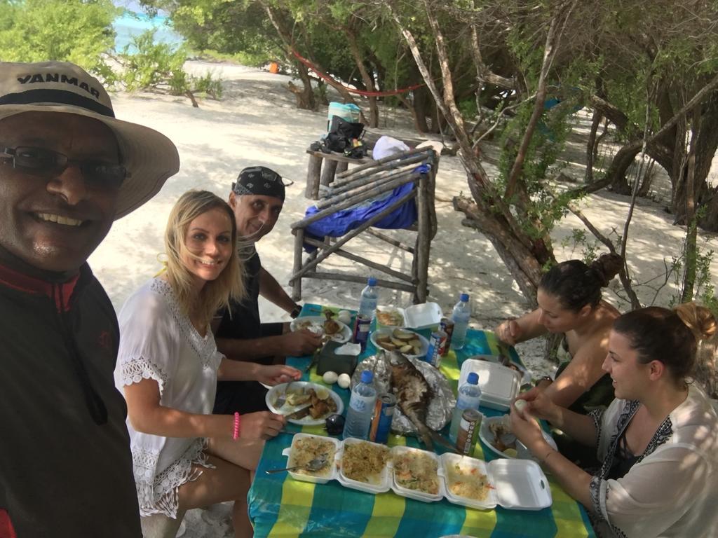 Sunset Holidays Huraa Luaran gambar